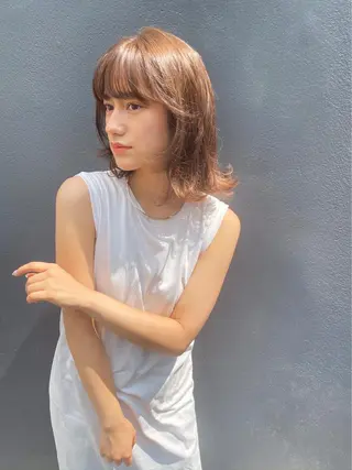 ミディアム カラー 𝑺𝒂𝒌𝒊 🩶マンツーマン施術のヘアスタイル