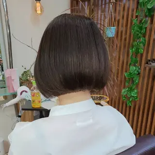 ミディアム シ マのヘアスタイル