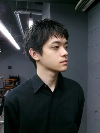メンズ スパイキーパーマ 柏NO1 藤本葉のヘアスタイル