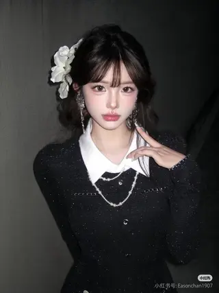 ロング カラー ヘアアレンジ 純欲韓国ワンホン🤍 𝑌𝑢𝑖🤍のヘアスタイル