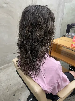 ロング パーマ スパイラルパーマ 🌐hina⭐️のヘアスタイル