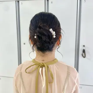 ミディアム ヘアアレンジ 𝐓𝐎𝐍𝐄./ 𝐌𝐚𝐡𝐨🌺のマツエク・マツパデザイン