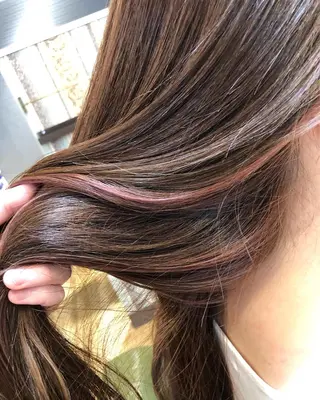 ロング カラー 佐藤 美幸のヘアスタイル