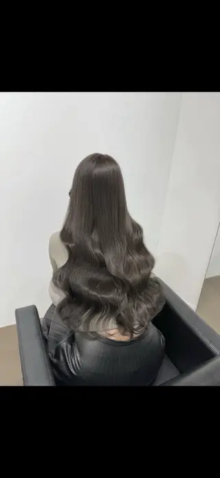 ロング カラー 【ioe 岡本】 🎀NOKO🎀のヘアスタイル