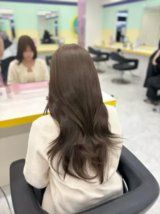 ロング カラー ベージュ×レイヤー 🎼横浜/miu🤎のヘアスタイル
