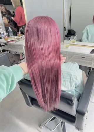 セミロング カラー 🫧艶ダブルカラー ブリーチ🫧トモヤのヘアスタイル