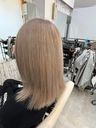 ミディアム カラー レディースモデル募集 角快利のヘアスタイル