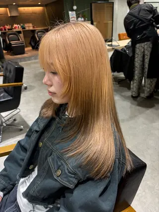 ロング 🌈透明感カラー 韓国 ミライ🇰🇷のヘアスタイル