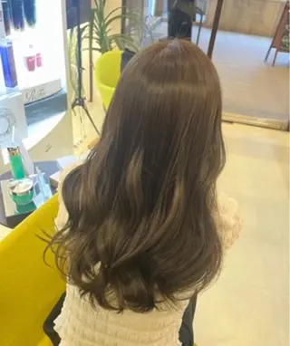 ロング カラー NOA 曽田のヘアスタイル