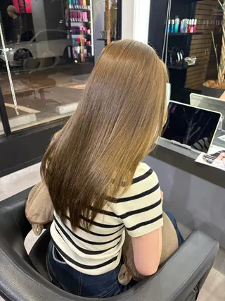 カラー BLESS AOIのヘアスタイル