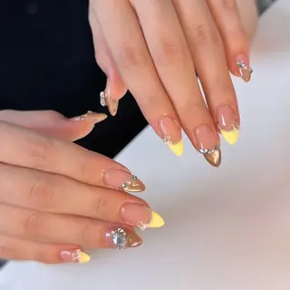 ミディアム 🦋Nail Amo🦋のネイルデザイン