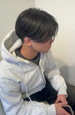 ミディアム メンズ ✨髪質改善✨ハイトー ンカラー⭐️藤沢のヘアスタイル