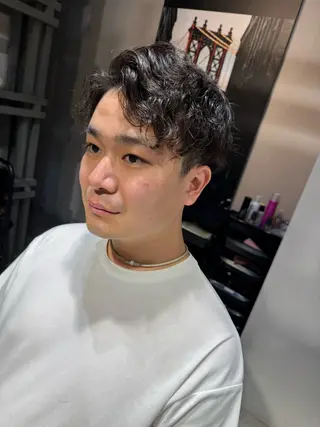ミディアム パーマ メンズ 似合う髪型見つけます AYAKAのヘアスタイル