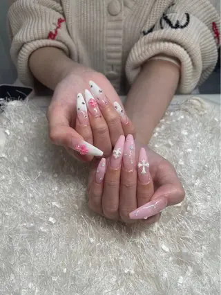 ネイル Nail&eye Belire 新宿のネイルデザイン