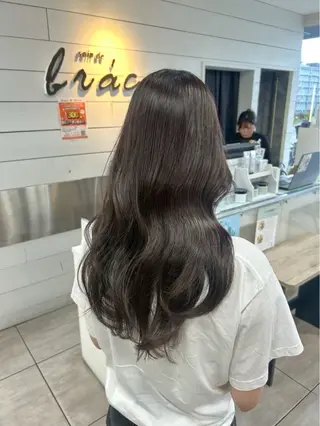 ロング カラー 西岡 英菜のヘアスタイル