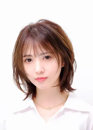 ミディアム コバヤシ リョウタのヘアスタイル