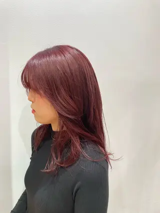 ミディアム カラー 流行デザイン特化 東方 舜のヘアスタイル