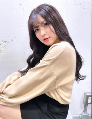 ロング カラー ヘアアレンジ 髙塚碧🇰🇷 韓国ヘア🎗️のヘアスタイル