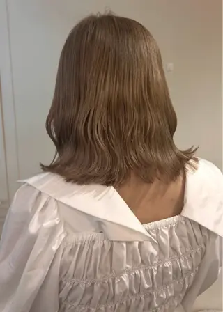 ミディアム sia / eruのヘアスタイル