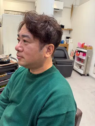 ミディアム パーマ メンズ 似合う髪型見つけます AYAKAのヘアスタイル