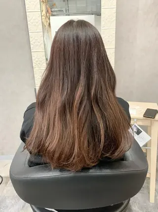 ロング giniro ホソミのヘアスタイル