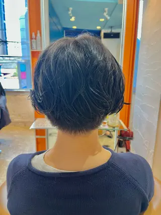 ショート カラー パーマ うしだ かおるのヘアスタイル