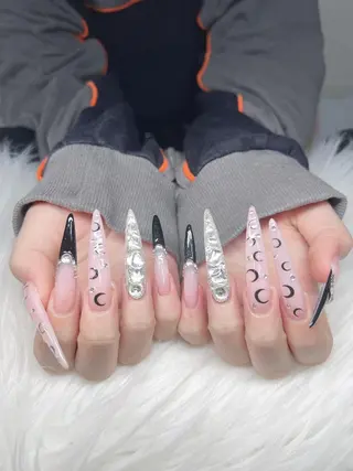 ネイル Lee Nailsのネイルデザイン