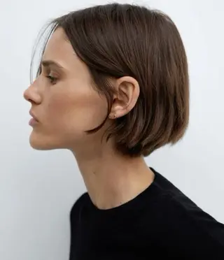 ミディアム bob リョウタのヘアスタイル