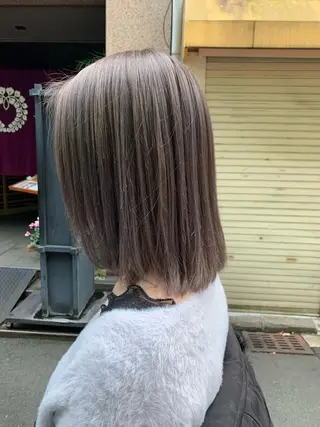 ショート カラー レイヤーカット 西村あきやのヘアスタイル