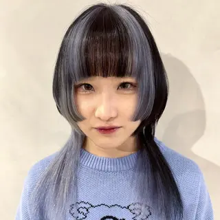 ミディアム カラー デザインカラー/パー マ🦖外岡咲希🦖のヘアスタイル
