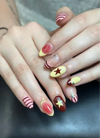 ネイル Iconic Nailのネイルデザイン