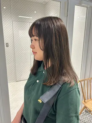 セミロング カラー SALOWIN栄 三丁目 木戸里実のヘアスタイル