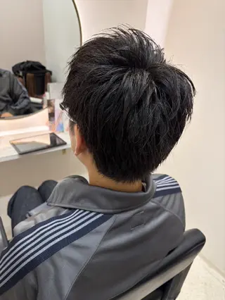 ショート パーマ メンズ メンズ特化韓国パーマ 曲がる縮毛植田俊樹のヘアスタイル