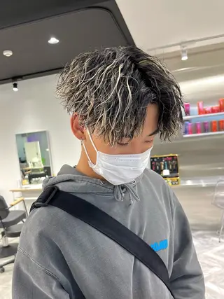 ショート カラー パーマ メンズ フェザーショート⚡️ REONのヘアスタイル