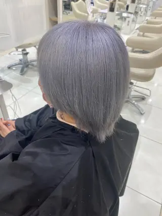 ショート カラー 中山 愛美莉のヘアスタイル