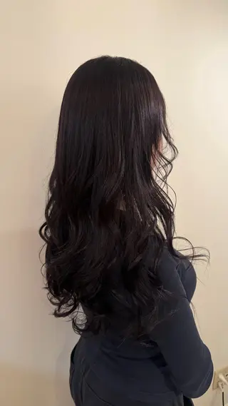 カラー ピエドプール NINAのヘアスタイル