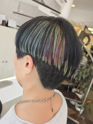 ショート カラー 遠藤 史秋のヘアスタイル