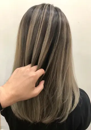 セミロング 奥山義進/大宮 /ダブルカラーのヘアスタイル