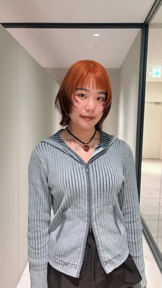 ショート カラー 浅見 文音のヘアスタイル