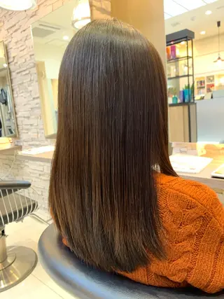ロング 早坂 裕真のヘアスタイル