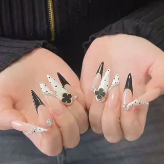 ネイル Lyna 池袋のネイルデザイン