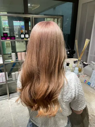 ロング shion 透明感カラーのヘアスタイル