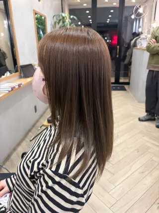 カラー 小山 志保子のヘアスタイル
