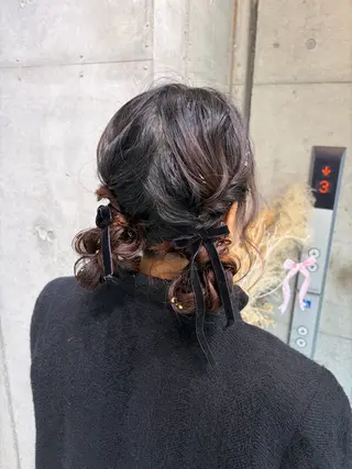 セミロング ヘアアレンジ ⟡.·Fuka/ ヘアメ🎀暖色カラーのヘアスタイル