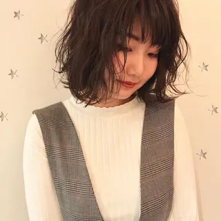ミディアム カラー 市川 千夏のヘアスタイル