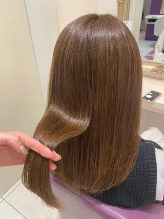 ミディアム カラー 村橋 葵緒のヘアスタイル