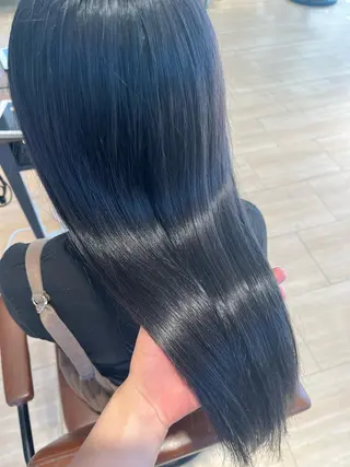 ロング レイヤー/艶感カラー /LILICAのヘアスタイル