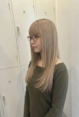 ロング tre.甲子園口店/ レイヤーカットのヘアスタイル