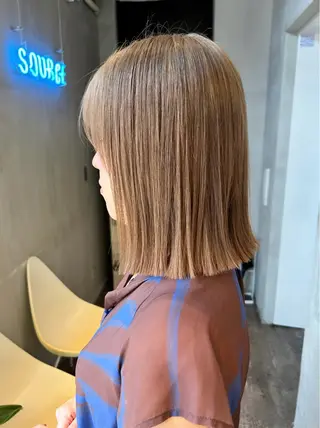 ミディアム カラー 堤 麻衣子のヘアスタイル