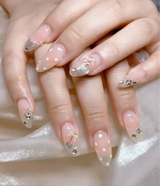 ネイル コウ ヨウのネイルデザイン